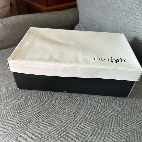 Women Shoes Taupe Suede Patent Leather East Fifth New With Defects With Box 7.5M - Picture 12 of 13